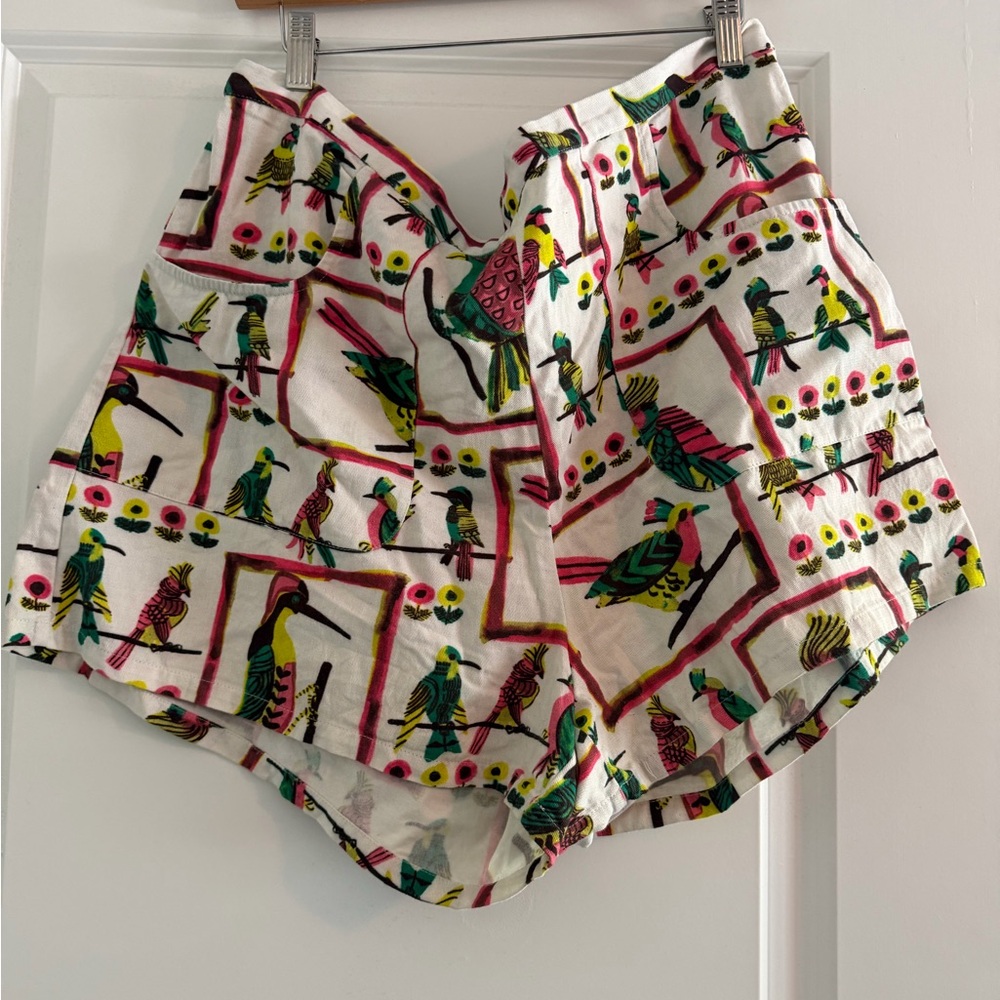 Frances Valentine White High-Waist Cotton Shorts with Multicolor Bird Print